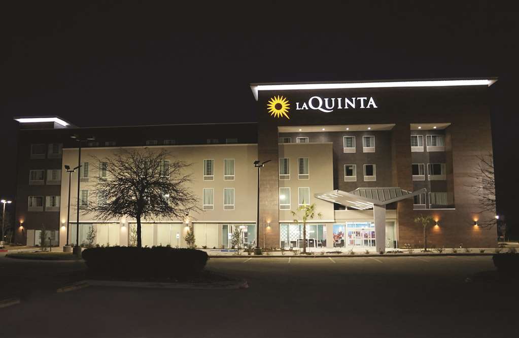La Quinta By Wyndham Dallas Plano - The Colony Exterior photo